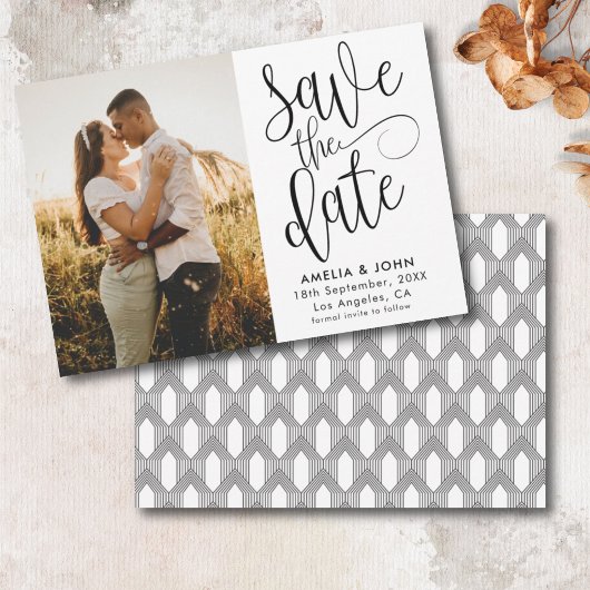 モダンな白黒写真を使った結婚式のSave the Date セーブザデート
