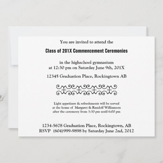 モダンな白黒及び青の卒業の発表 招待状 (裏面)