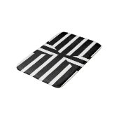 モダンな白黒固体ストライプなバス・マット バスマット (アングル)