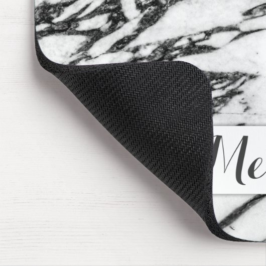 モダンな白黒大理石の石造りのモノグラム マウスパッド (コーナー)