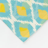 モダンな種族のイカットの青く黄色いファッション フリースブランケット (角)