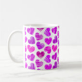 モダンな紫とピンクの落書きハートバレンタイン名 コーヒーマグカップ (左)
