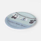 モダンな紳士の男の赤ちゃんのブライダル・シャワーの供給 ペーパープレート (アングル)