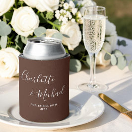 モダンな結婚式にぴったりなブラウンの手書き風フォントデザイン 缶クーラー