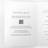 モダンな結婚式のための黒と白のクリーンなQRコードデザイン 三つ折り招待状 (内部最初)