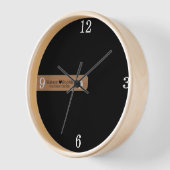 モダンな結婚式のカスタマイズされた新婦新郎名前 ブラック 壁時計 (傾斜)