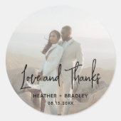モダンな結婚式のシンプルな写真デザイン ラウンドシール (正面)