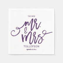 モダンな結婚式のナプキン | ブラッシュスクリプト (プラム)