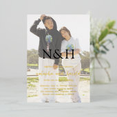 モダンな結婚式のモノグラム写真 箔招待状 (立ち正面)