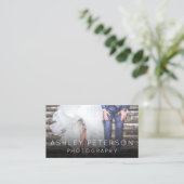モダンな結婚式の写真撮影のミニマルなタイポグラフィ 名刺 (スタンド正面)