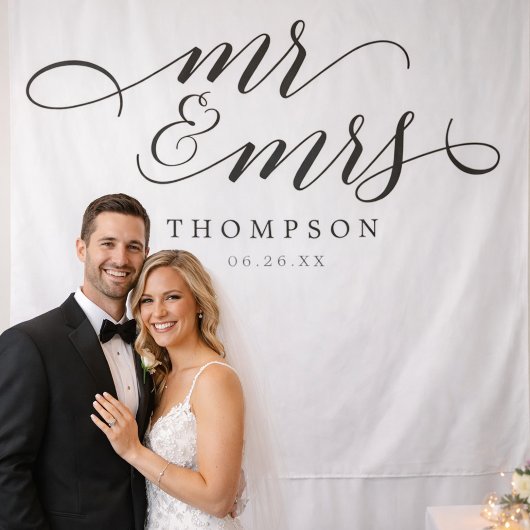 モダンな結婚式の背景バナー Mr & Mrs タペストリー