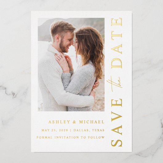 モダンな結婚式の5枚の写真のゴールドのSave the Date 箔招待状 (正面)