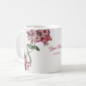 モダンな結婚式パーティーの赤いピンクの花と緑の葉 コーヒーマグカップ (正面左)