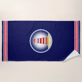 モダンな航海灯台 ネイビーブルー ビーチタオル (正面)