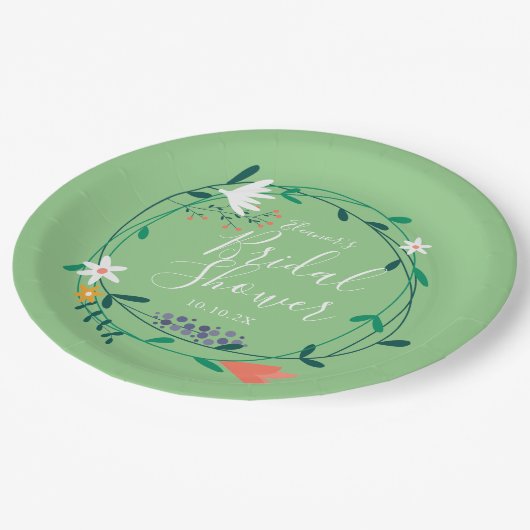 モダンな花のガーランドがおしゃれなスクリプト ウェディングシャワー ペーパープレート (アングル)