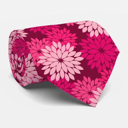 モダンな花の着物のプリント、珊瑚のピンク及びバーガンディ ネクタイ (ロール)