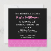 モダンな誕生日 ピンクとブラックの花 星柄 招待状 (裏面)