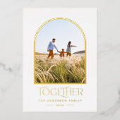 モダンな赤のミニマルアーチの写真を一緒に 箔シーズンカード (正面)