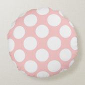 モダンな赤面のピンクの白い水玉模様パターン ラウンドクッション (裏面)