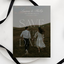 モダンな透明フォントの写真を使った結婚式の予告 招待状