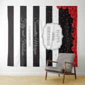 モダンな銀のグリッターと赤いバラの誕生日 タペストリー (インサイチュ(横))