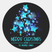 モダンな青い星のクリスマスツリー ブラックホリデー ラウンドシール (正面)