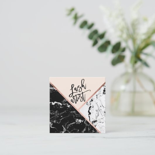 モダンな鞭のタイポグラフィばら色の大理石色のブロック スクエア名刺 (スタンド正面)
