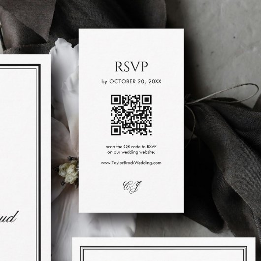 モダンな黒と白の結婚式RSVP QRコード エンクロージャーカード