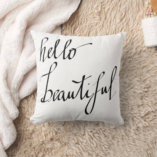 モダンな黒のこんにちは美しい原稿のタイポグラフィ クッション (ブランケット)