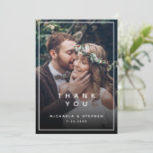 モダンな2枚の写真とカスタムテキストの結婚式御礼カード サンキューカード (スタンド正面)