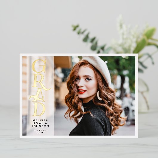 モダンな2枚の写真を使った卒業証書の本物の箔押しのお知らせ 箔招待状 (立ち正面)