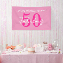 モダンな50歳と華麗なピンクの50歳の誕生日パーティー