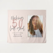 モダンな50歳の誕生日おしゃれなタイポグラフィーローズゴールド タペストリー (正面(横))