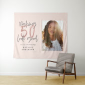 モダンな50歳の誕生日おしゃれなタイポグラフィーローズゴールド タペストリー (インサイチュ(横))