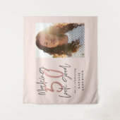 モダンな50歳の誕生日おしゃれなタイポグラフィーローズゴールド タペストリー (正面)