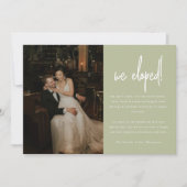 モダンな「私たちは秘密結婚しました」ウェディング セイジグリーン フォト 案内状 (正面)