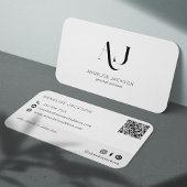 モダンなQRコード ブラック＆ホワイトのモノグラム 名刺