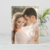 モダンなQRコード ヴェラムオーバーレイ背景写真 セーブザデート (スタンド正面)