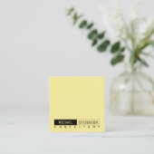 モダンによって組み立てられる文字エレガントなパステル調レモン スクエア名刺 (スタンド正面)