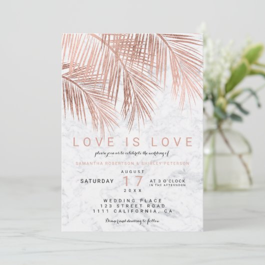 モダンのばら色の金色やし自由章の木の大理石のレズビアンの結婚式 招待状 (スタンド正面)