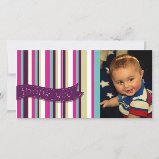 モダンのストライプはベビーの誕生日のフォトカード感謝していしています サンキューカード (正面)