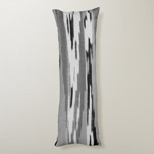 モダンの抽象的な白黒のイカットパターン ボディピロー (裏面 (縦))