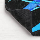 モダンの抽象芸術のカッコいいの青い魚の鉛筆のスケッチ マウスパッド (コーナー)