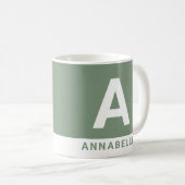 モダンはっきりしたカラーブロックセージ緑パーソナライズされた色 コーヒーマグカップ (正面右)