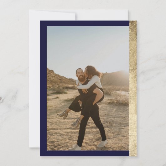 モダンはっきりしたストライプ金ゴールドブルー結婚の写真 招待状 (裏面)