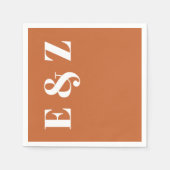 モダンはっきりしたタイポグラフィ焦げオレン結婚ジュ スタンダードカクテルナプキン (正面)