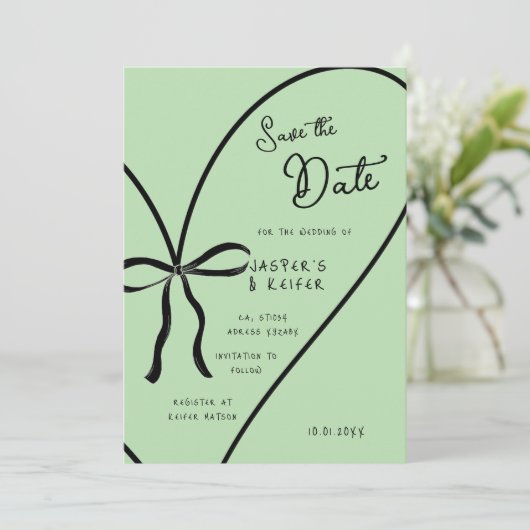 モダンはっきりしたハート弓フォトウェディング日付を保存 招待状 (スタンド正面)