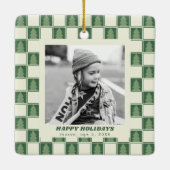 モダンはっきりしたレトログリーンクリスマス市松模様に写真 セラミックオーナメント (裏面)