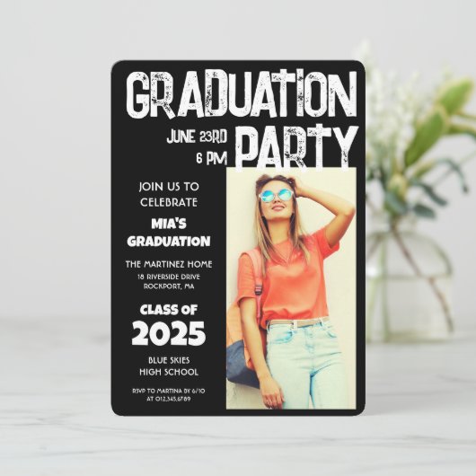 モダンはっきりした白黒写真2023年卒業 招待状 (スタンド正面)