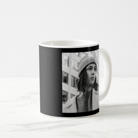 モダンはっきりした白黒卒業 コーヒーマグカップ (正面右)